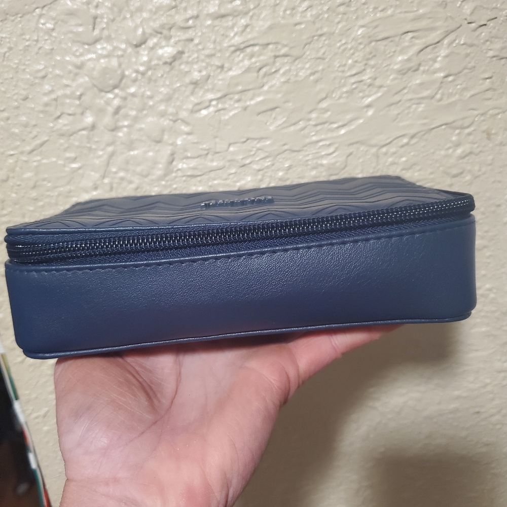 Missoni Cosmetic Case - Picture 3 of 7
